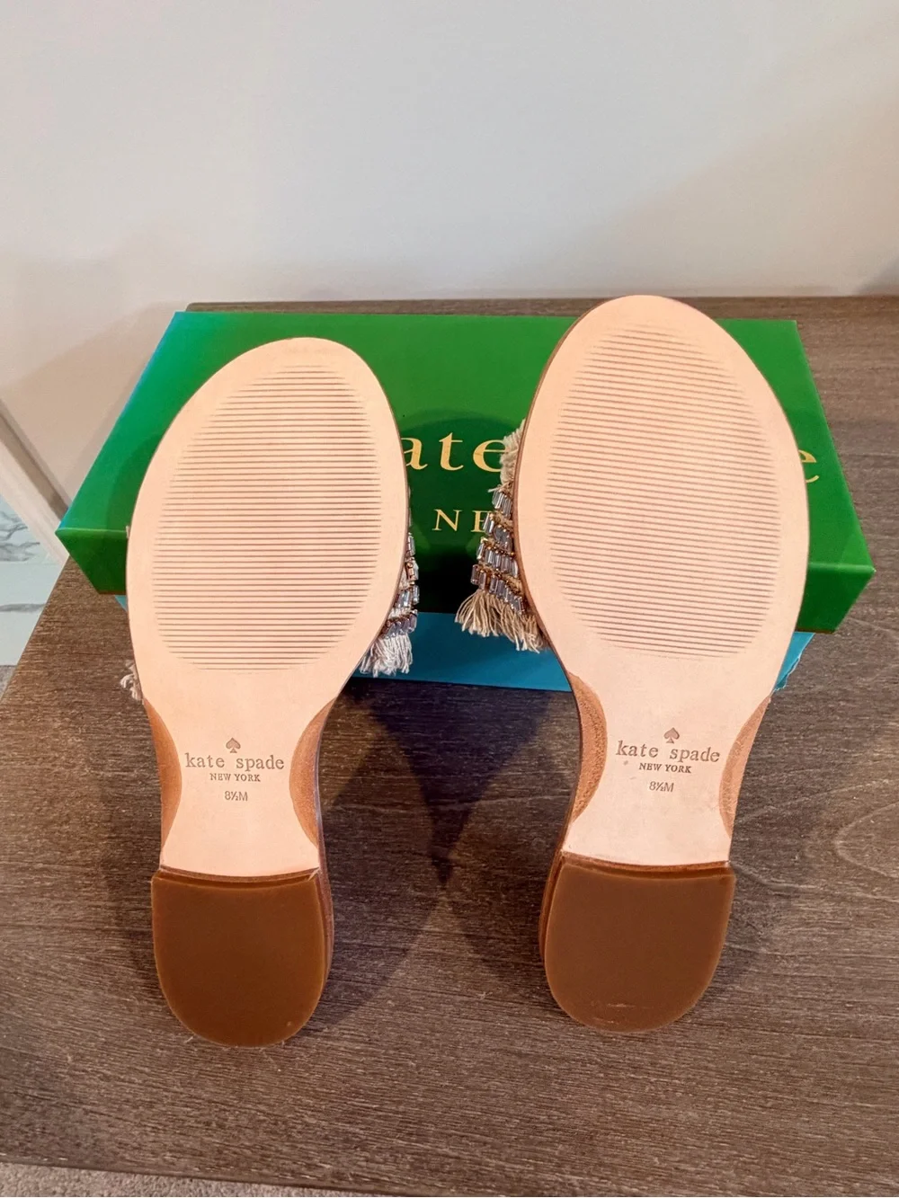kate spade Tan Raffia Fringe Slide Sandals Brand New 8.5M